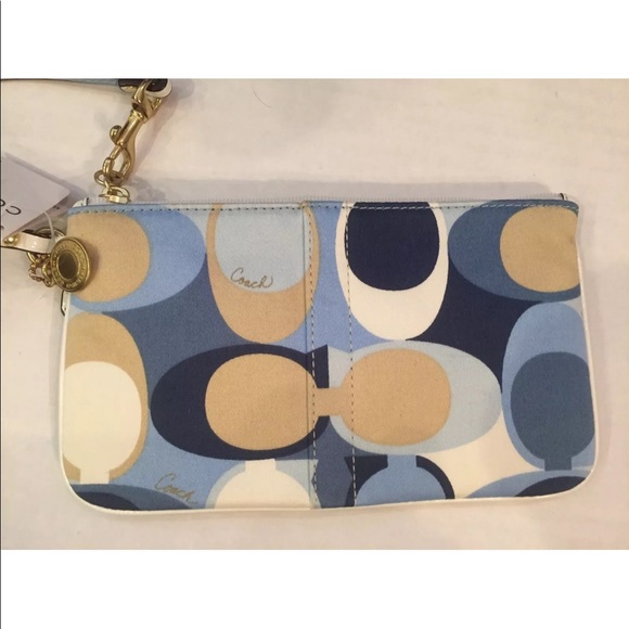 COACH RARE $98 AUTHENTIC BLUE MULTI WRISTLET NWT